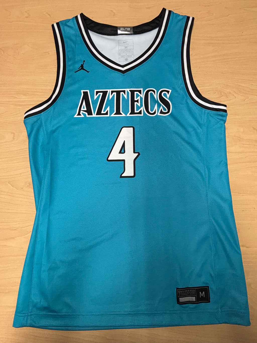 Men's Basketball N7 Jersey #4 (Medium)
