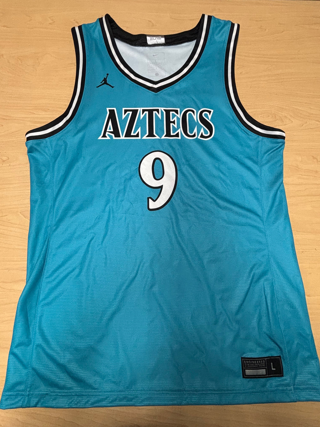 Men's Basketball N7 Jersey #9 (Large)