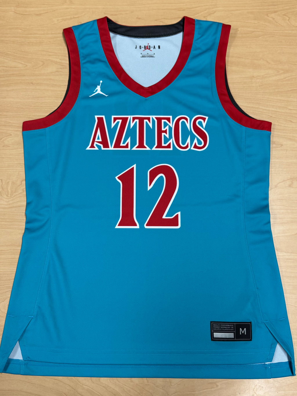 Women's Basketball N7 Jersey #12 (Medium)