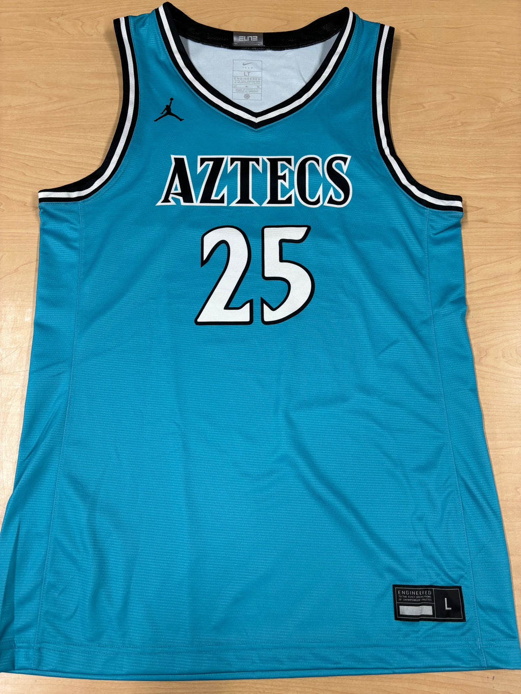 N7 Jersey #25 (Large)