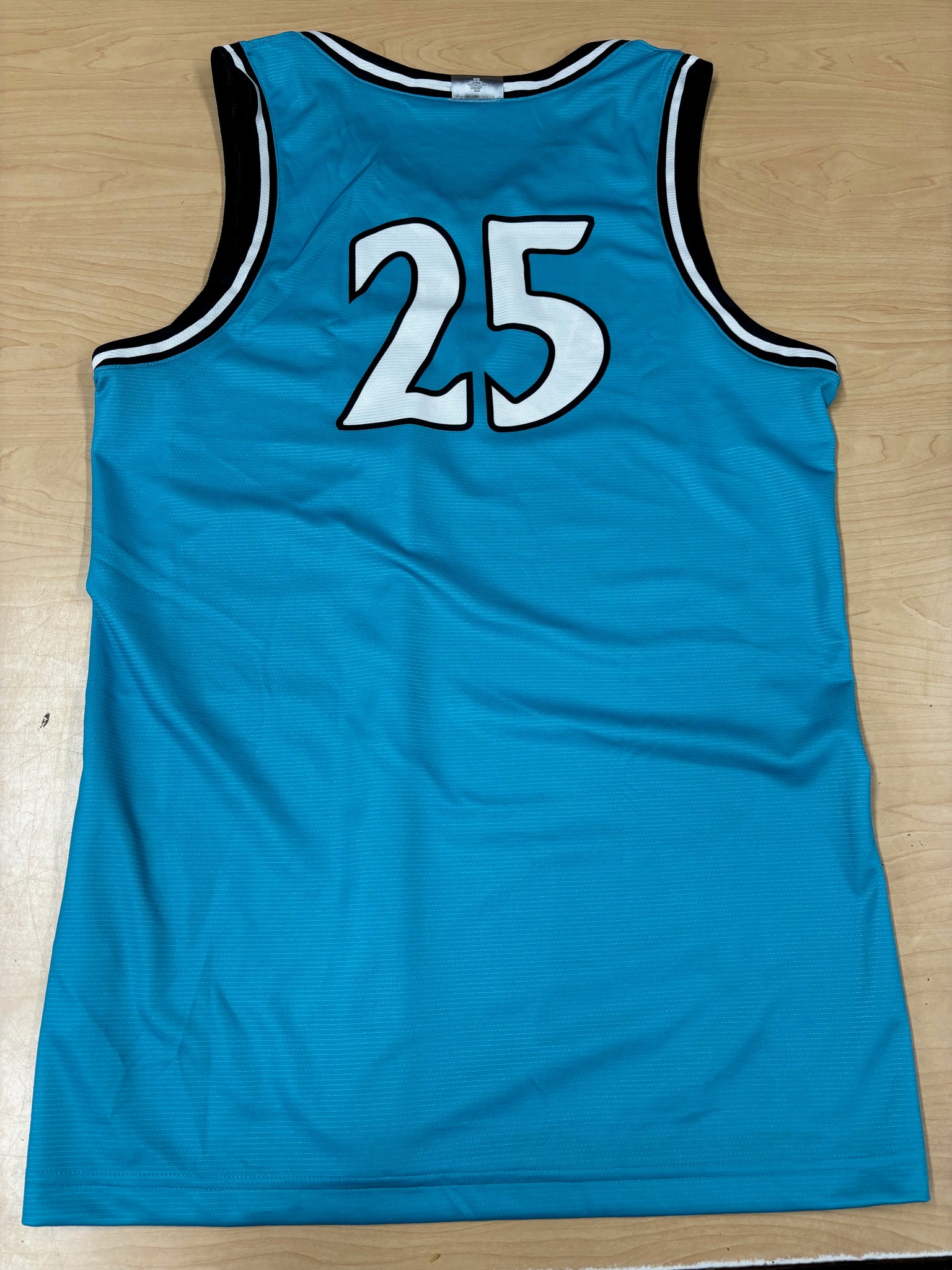 N7 Jersey #25 (Large)